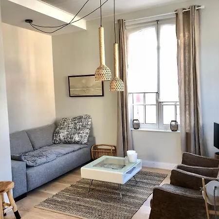 Touquettoise: Beachside Historic Retreat With Garden Villa Le Touquet